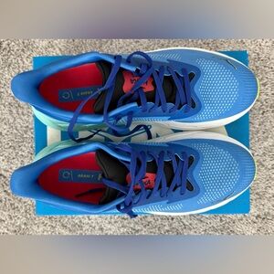 HOKA Arahi 7 - Men’s 9.5D - Virtual Blue/Cerise
